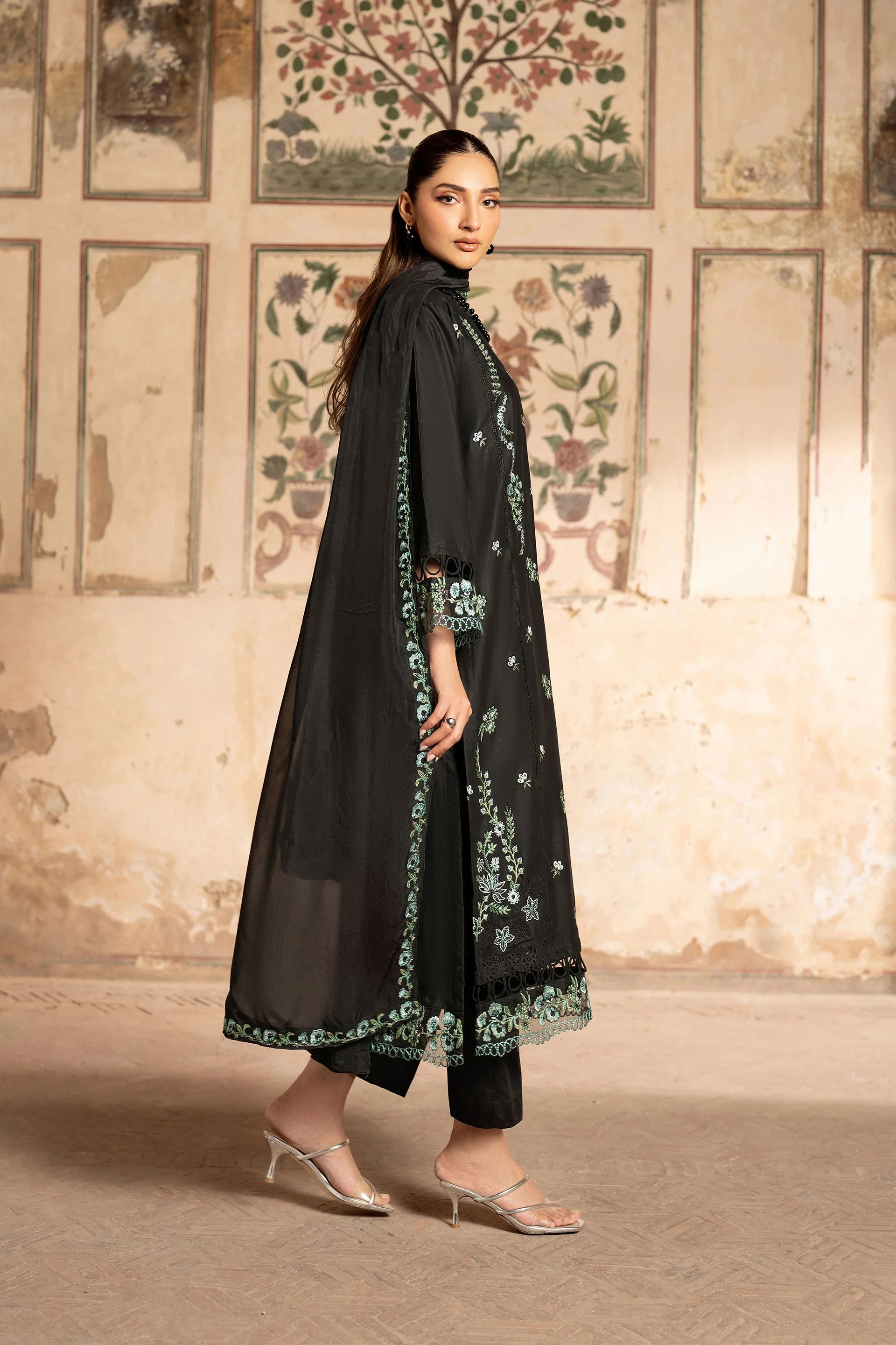 Tehzeeb - Image 2