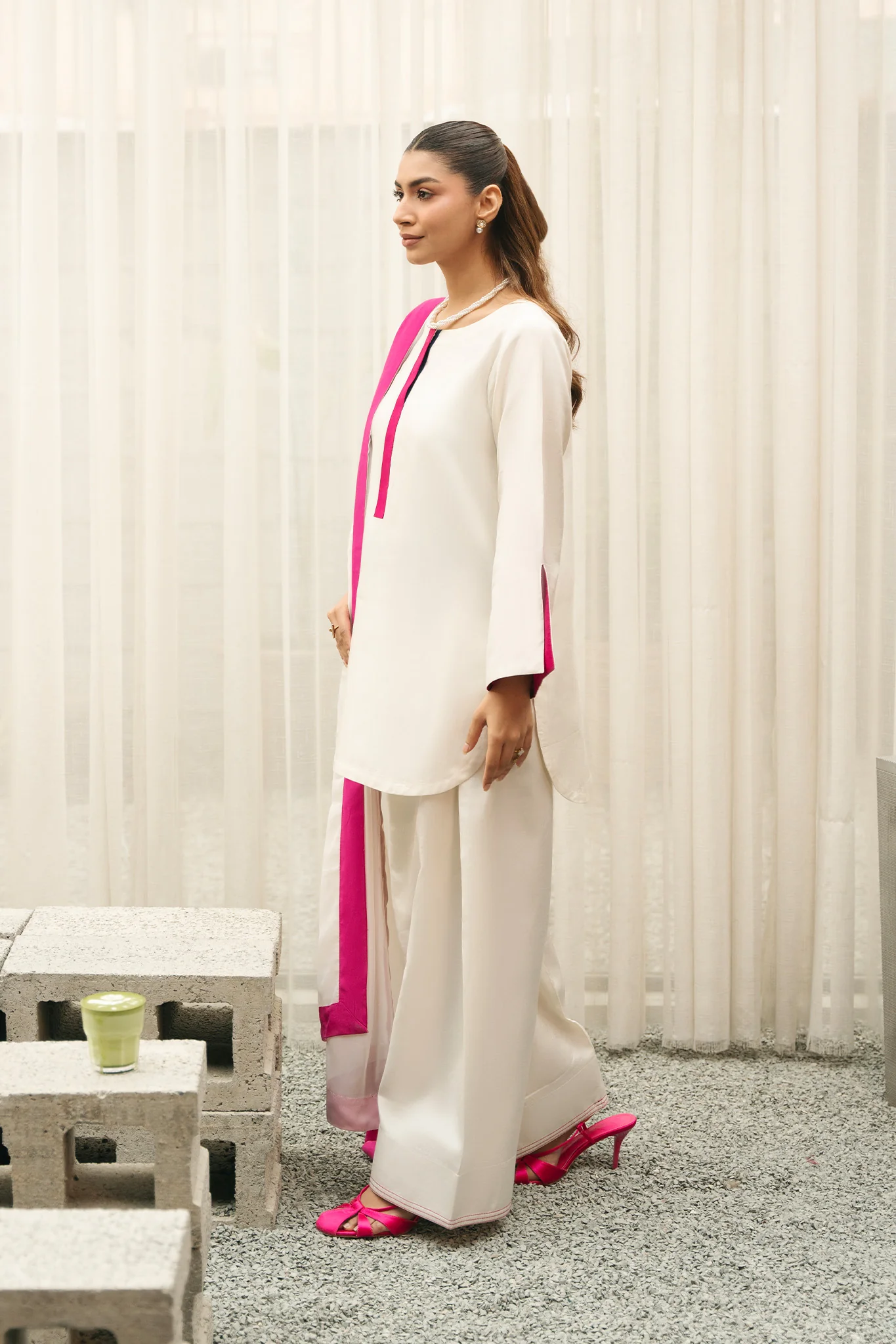 Aurelia - Image 3
