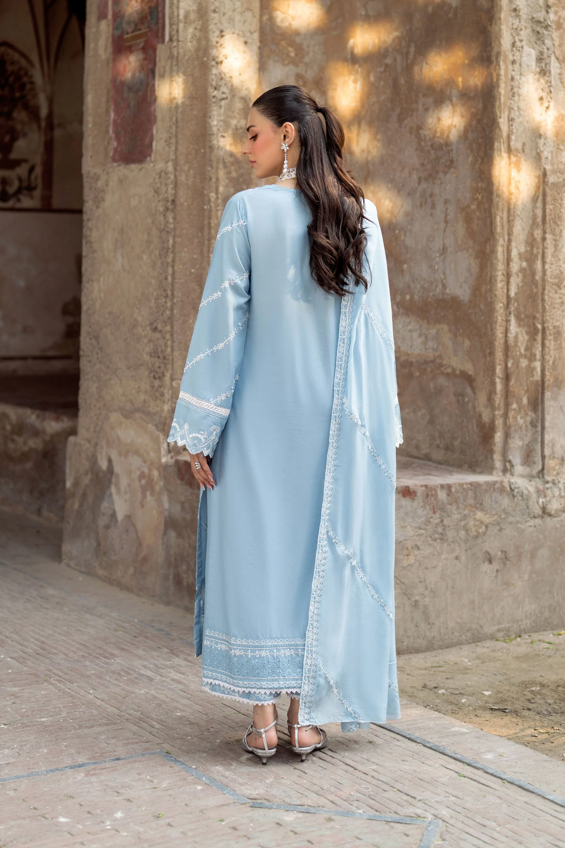 Badal - Image 2