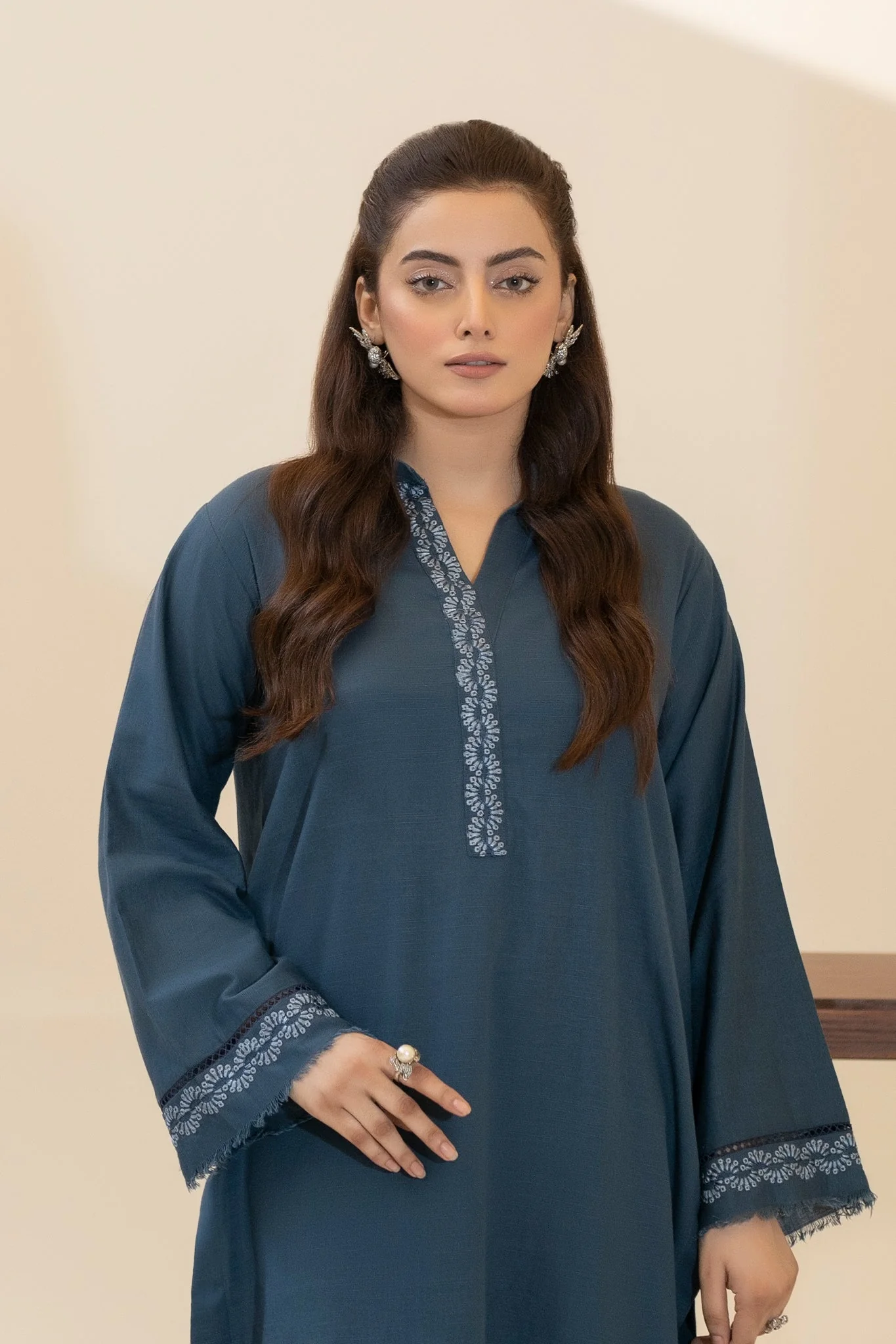 Elara - Image 3