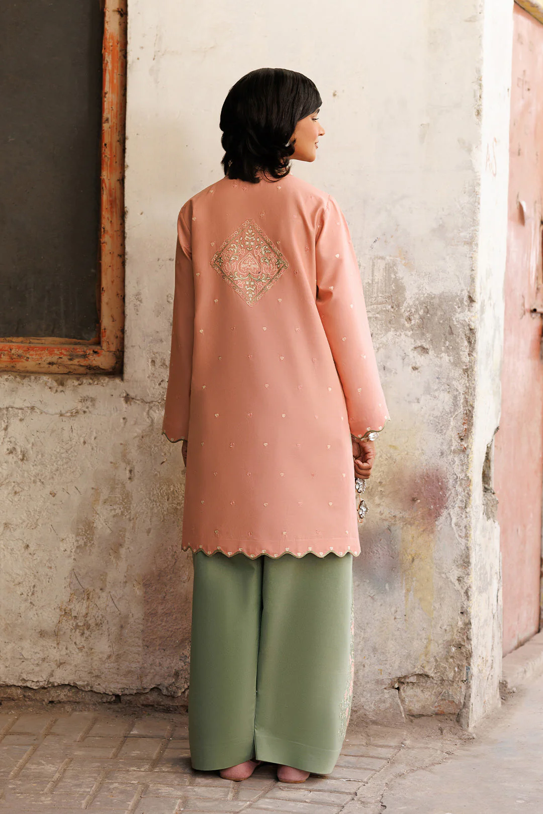 NAKHRA - Image 3