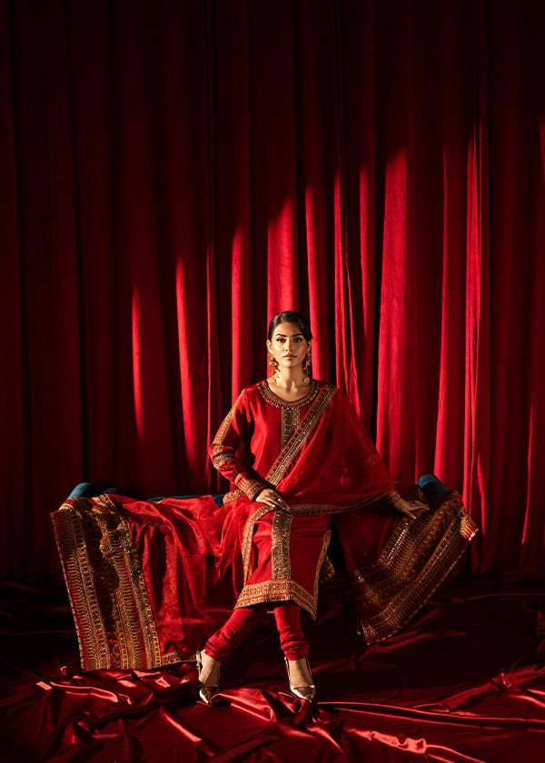 Red - SCARLET - Image 7