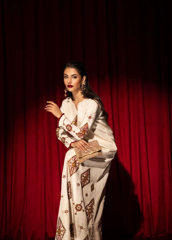 White - LIORA - Image 7